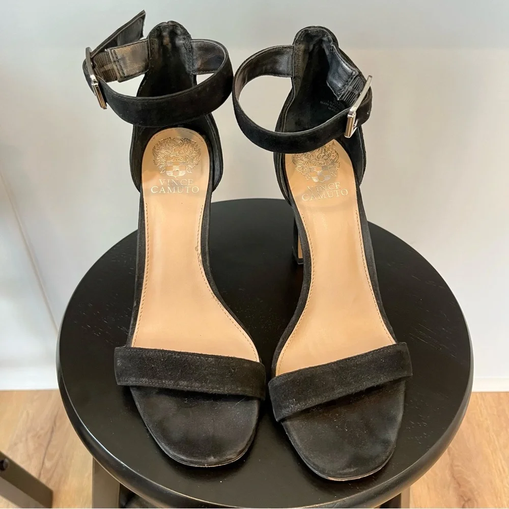 Vince Camuto ankle strap heels - Picture 4 of 8